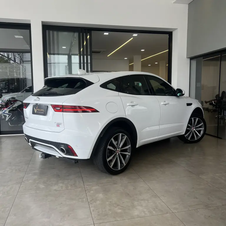 JAGUAR E-Pace - Foto