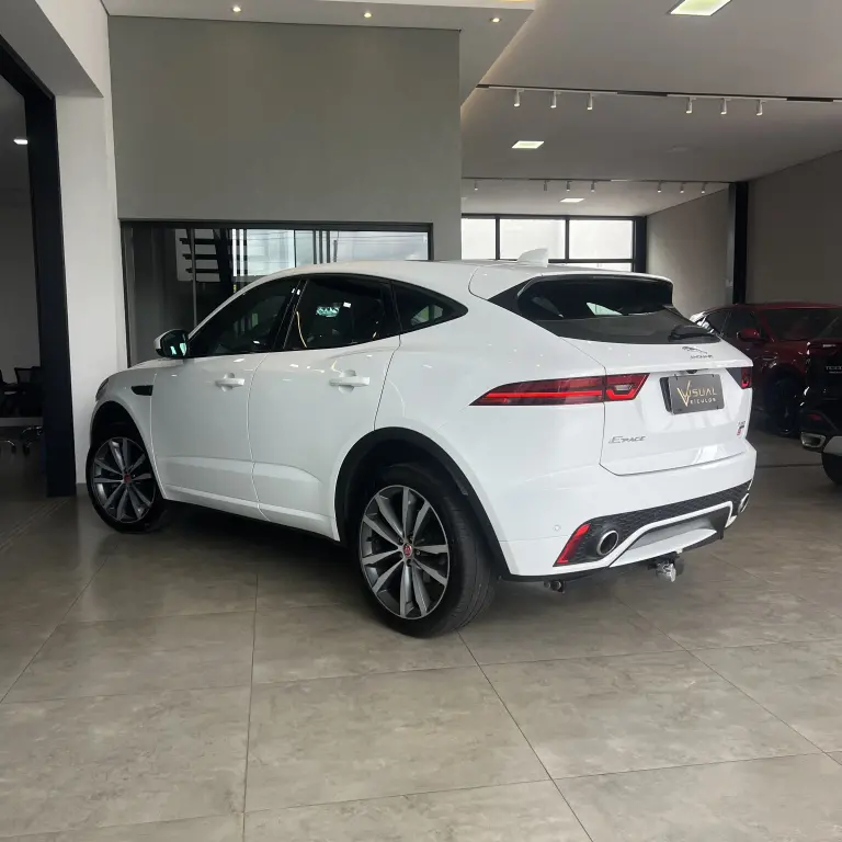 JAGUAR E-Pace - Foto