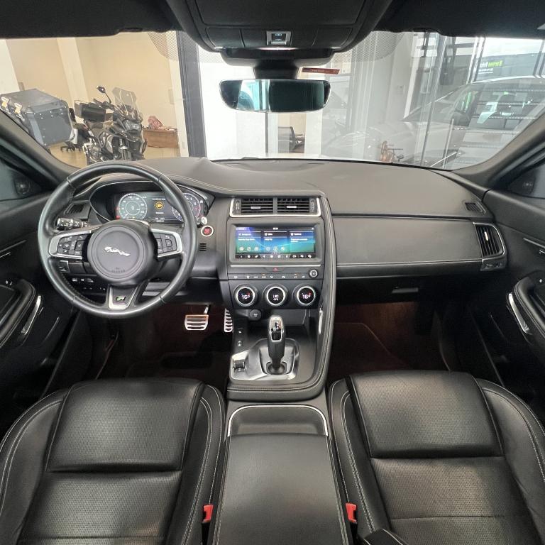 JAGUAR E-Pace - Foto