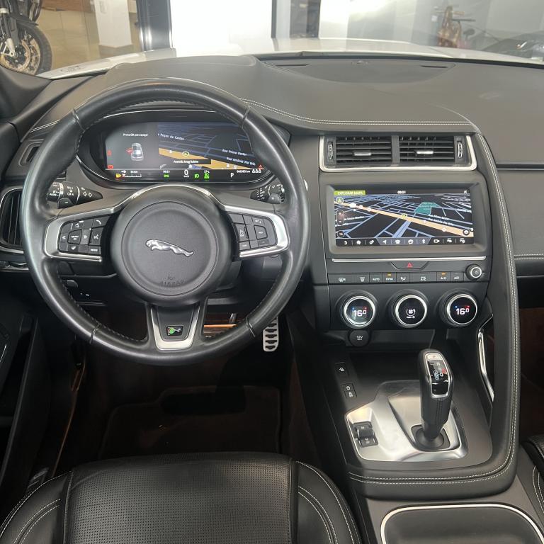 JAGUAR E-Pace - Foto