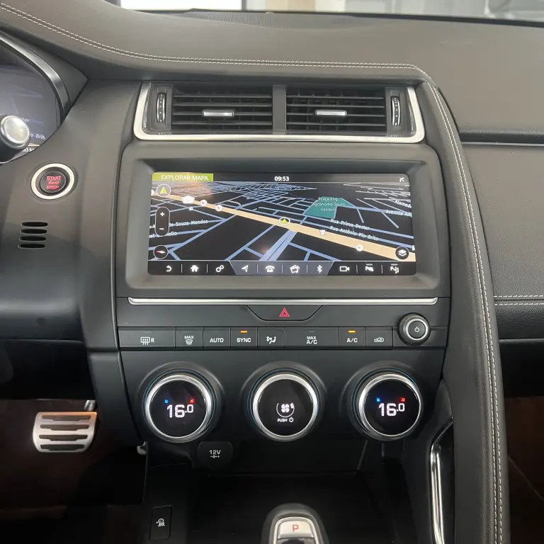 JAGUAR E-Pace - Foto