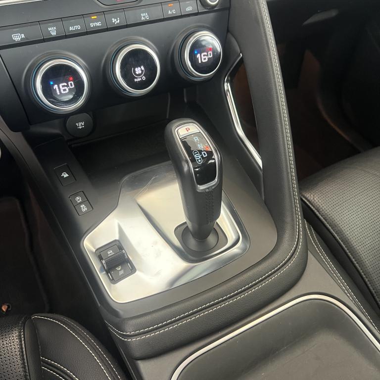 JAGUAR E-Pace - Foto