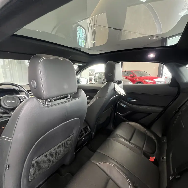 JAGUAR E-Pace - Foto