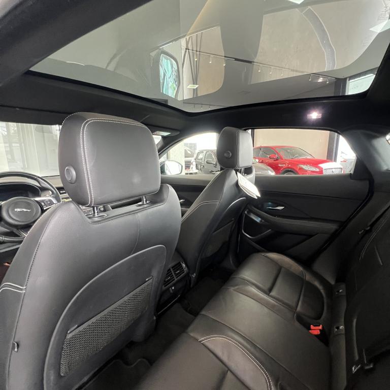 JAGUAR E-Pace - Foto