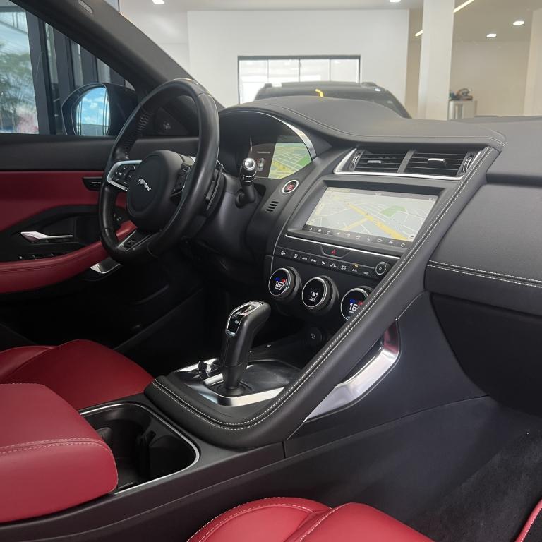 JAGUAR E-Pace - Foto