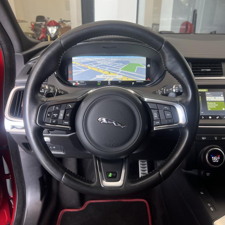 JAGUAR E-Pace - Foto