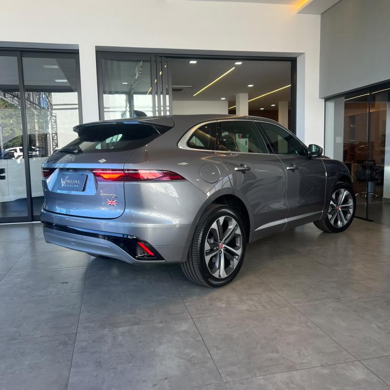 JAGUAR F-Pace - Foto