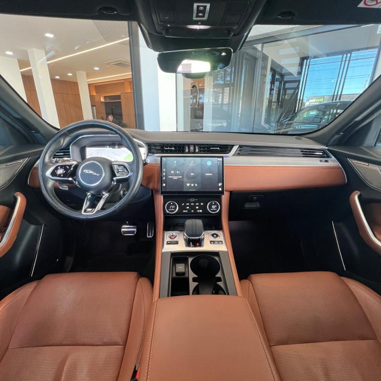 JAGUAR F-Pace - Foto