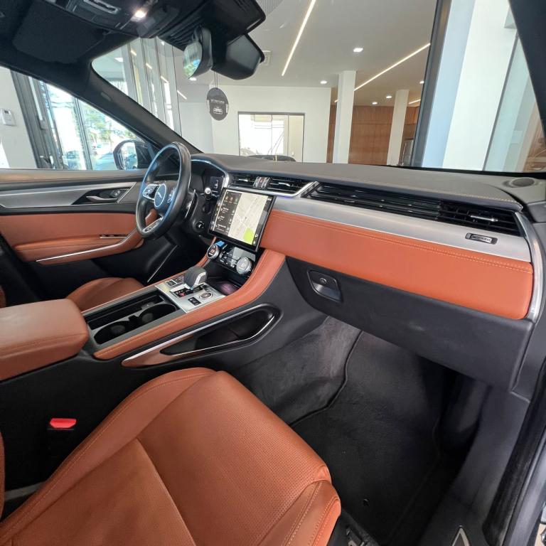 JAGUAR F-Pace - Foto