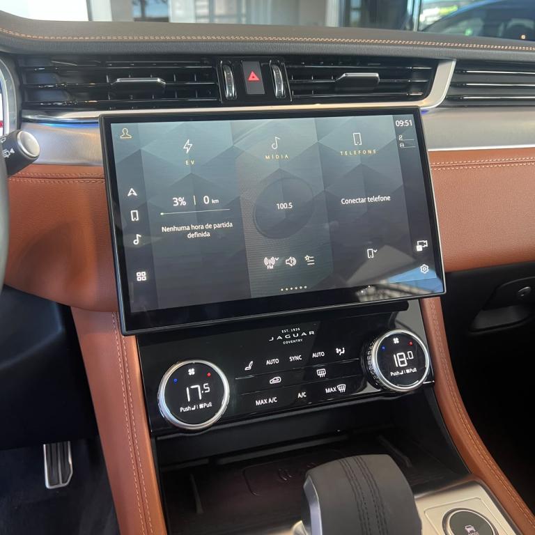 JAGUAR F-Pace - Foto