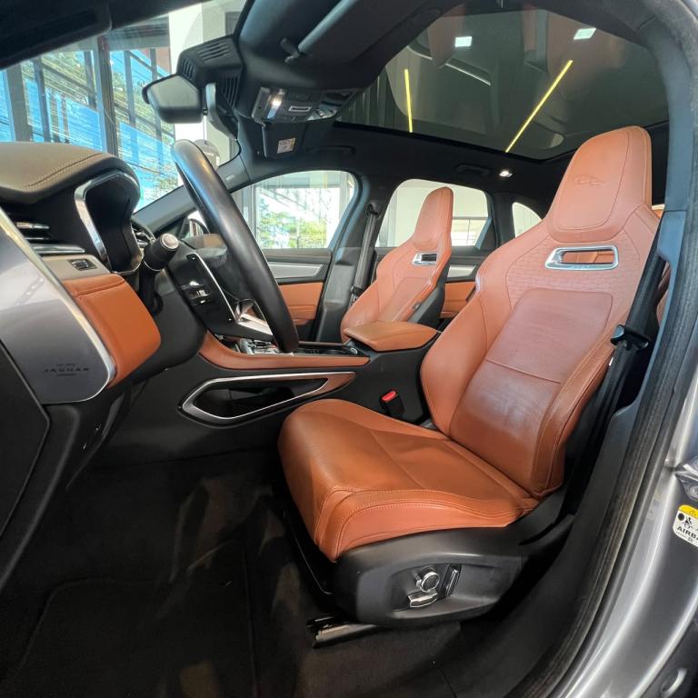 JAGUAR F-Pace - Foto