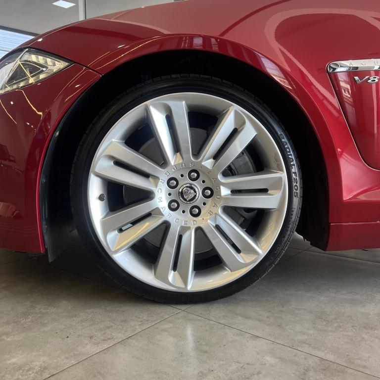 JAGUAR XF - Foto