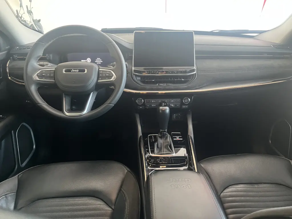 JEEP Commander - Foto