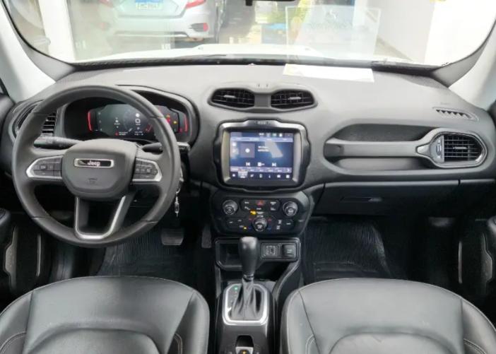 JEEP Renegade - Foto