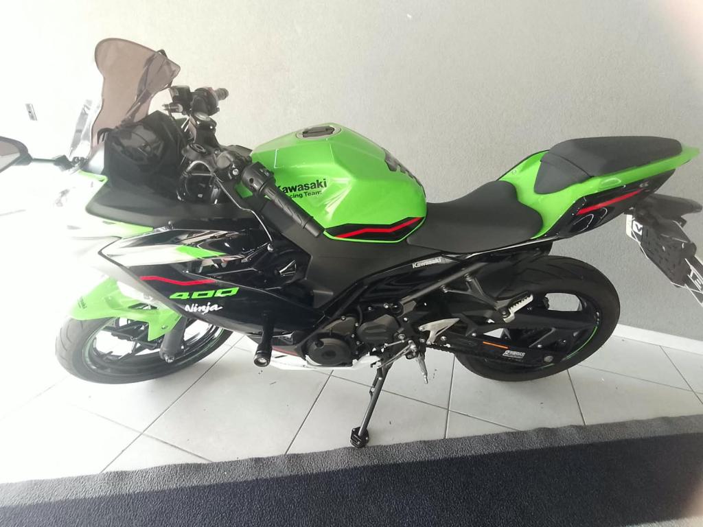 KAWASAKI Ninja 400 - Foto