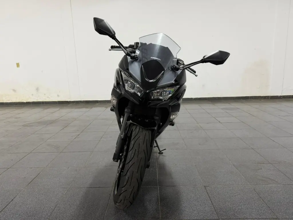 KAWASAKI Ninja 650 - Foto