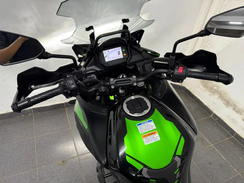 KAWASAKI Versys Tourer 650 - Foto