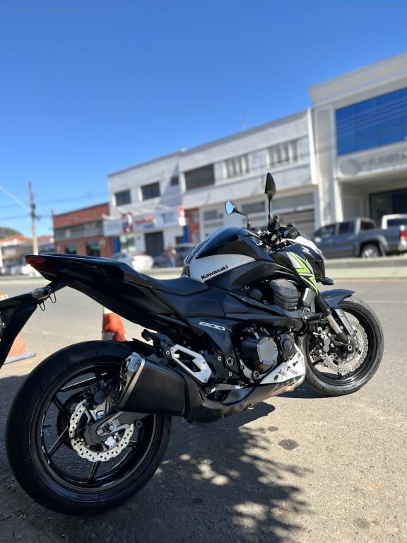 KAWASAKI Z 800 - Foto