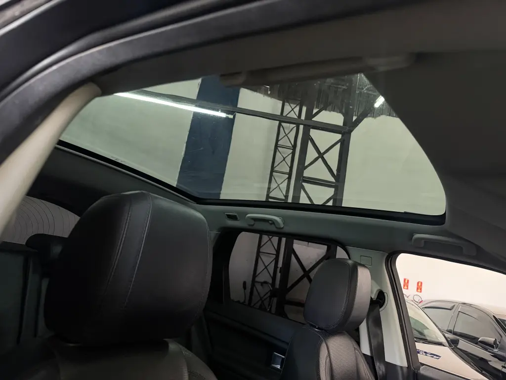 LAND ROVER Discovery Sport - Foto