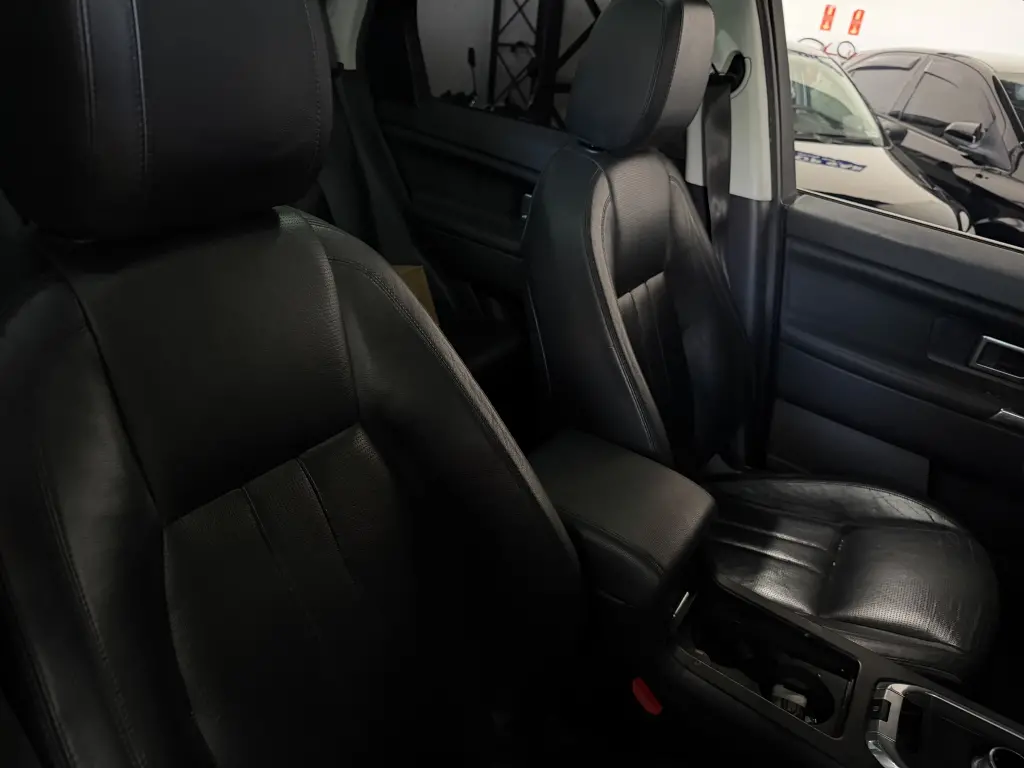 LAND ROVER Discovery Sport - Foto