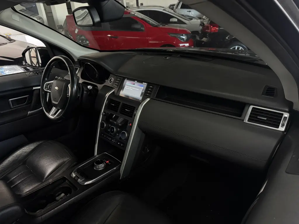LAND ROVER Discovery Sport - Foto