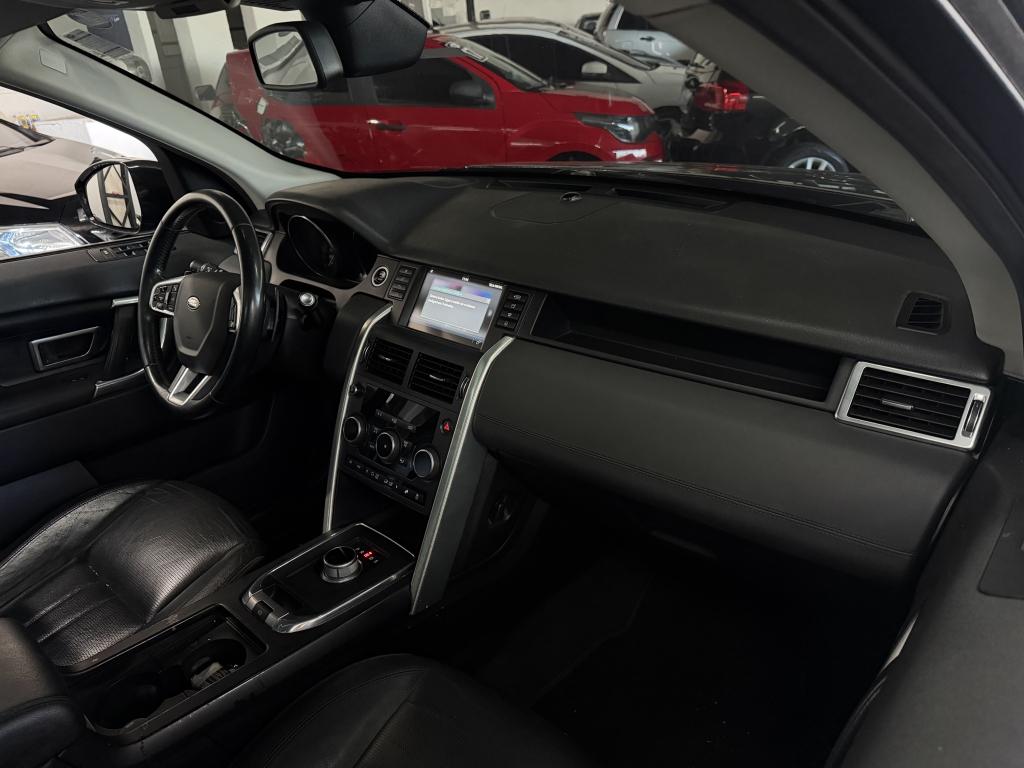 LAND ROVER Discovery Sport - Foto