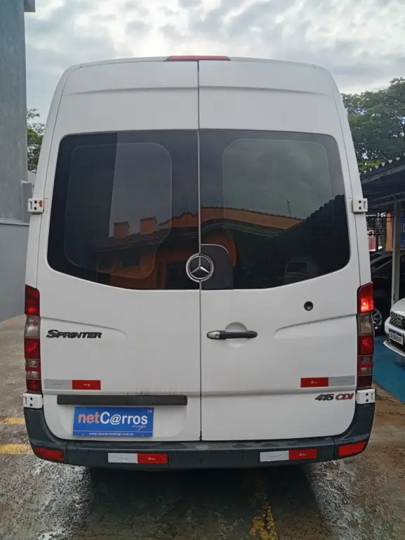 MERCEDES-BENZ 415 CDI - Foto
