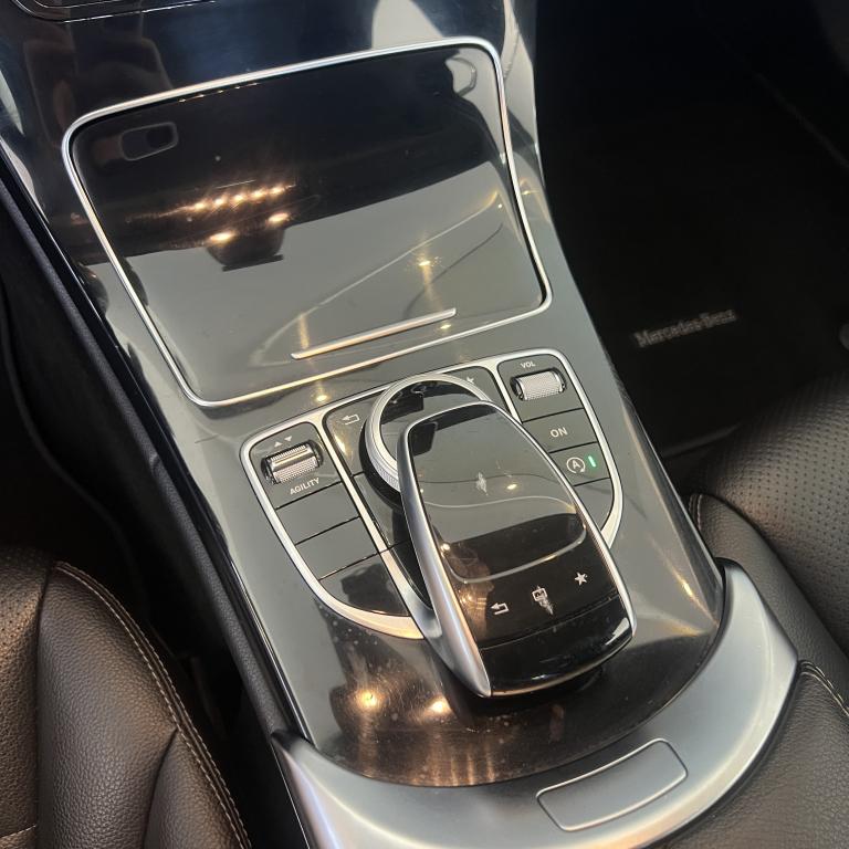 MERCEDES-BENZ C 180 - Foto