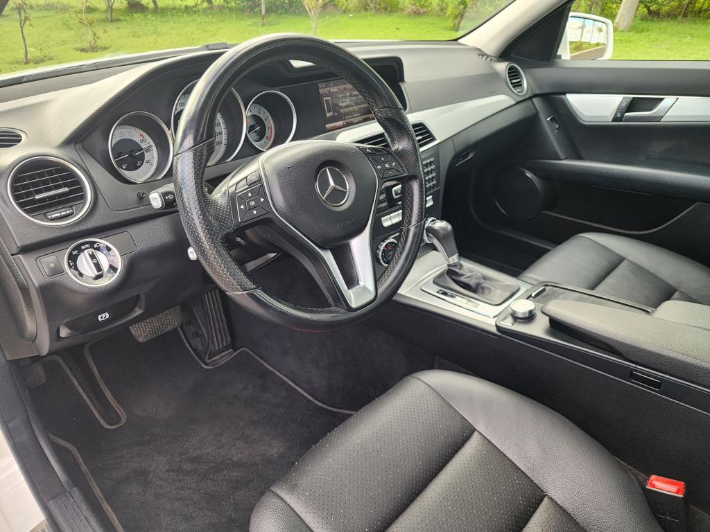MERCEDES-BENZ C 200 - Foto
