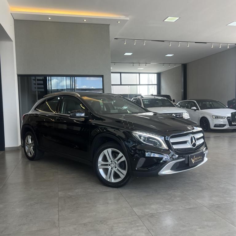 MERCEDES-BENZ GLA 250 - Foto