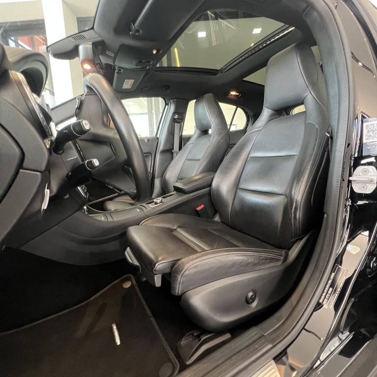 MERCEDES-BENZ GLA 250 - Foto