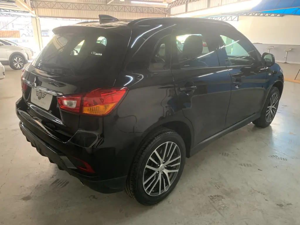 MITSUBISHI ASX - Foto