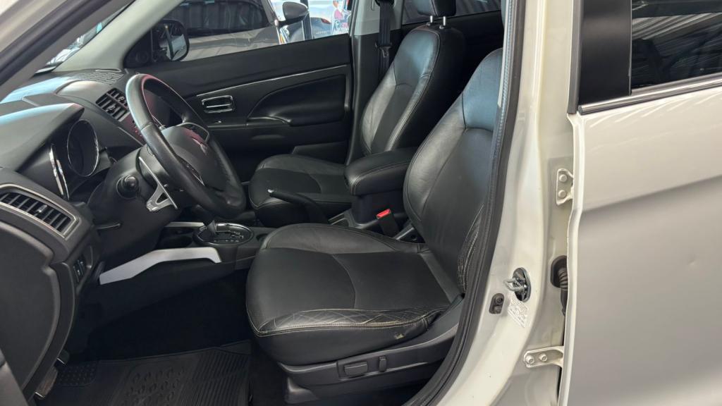 MITSUBISHI ASX - Foto