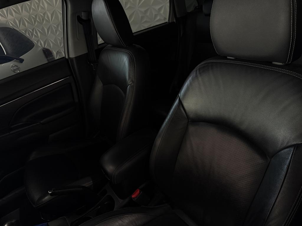 MITSUBISHI ASX - Foto