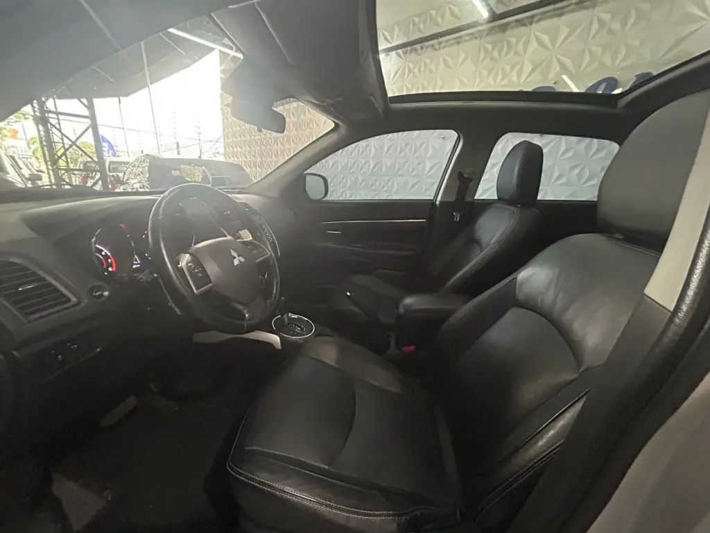 MITSUBISHI ASX - Foto