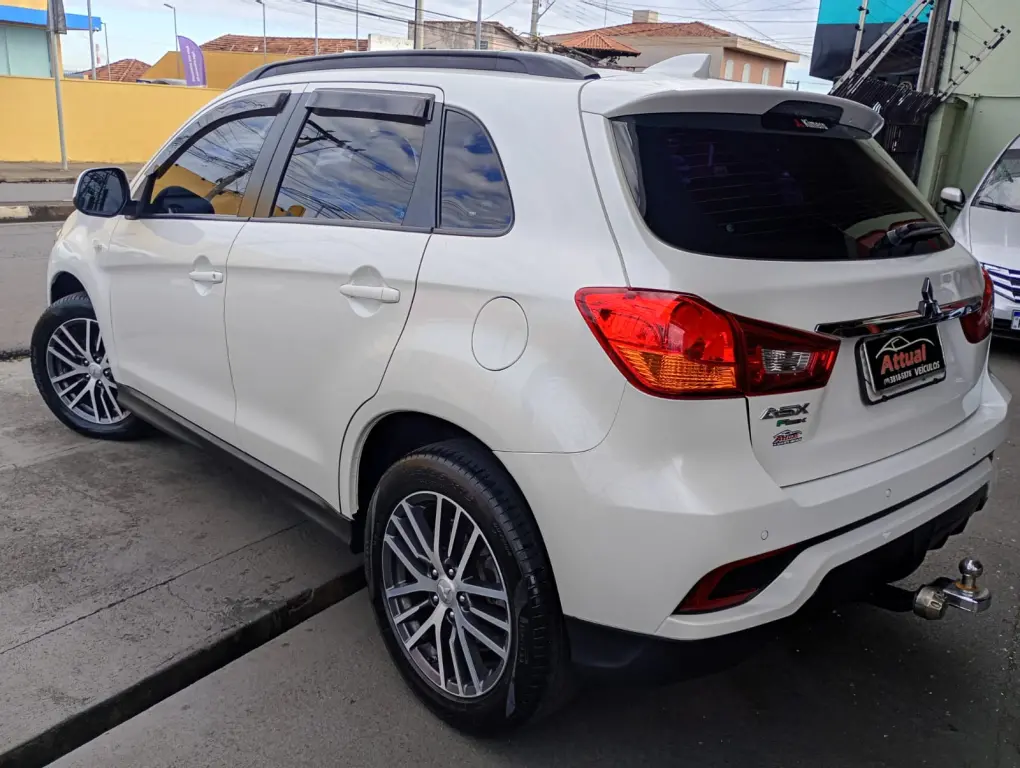 MITSUBISHI ASX - Foto