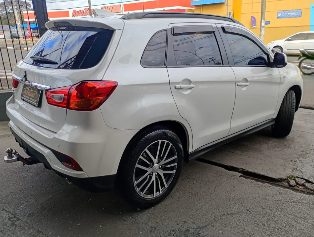 MITSUBISHI ASX - Foto