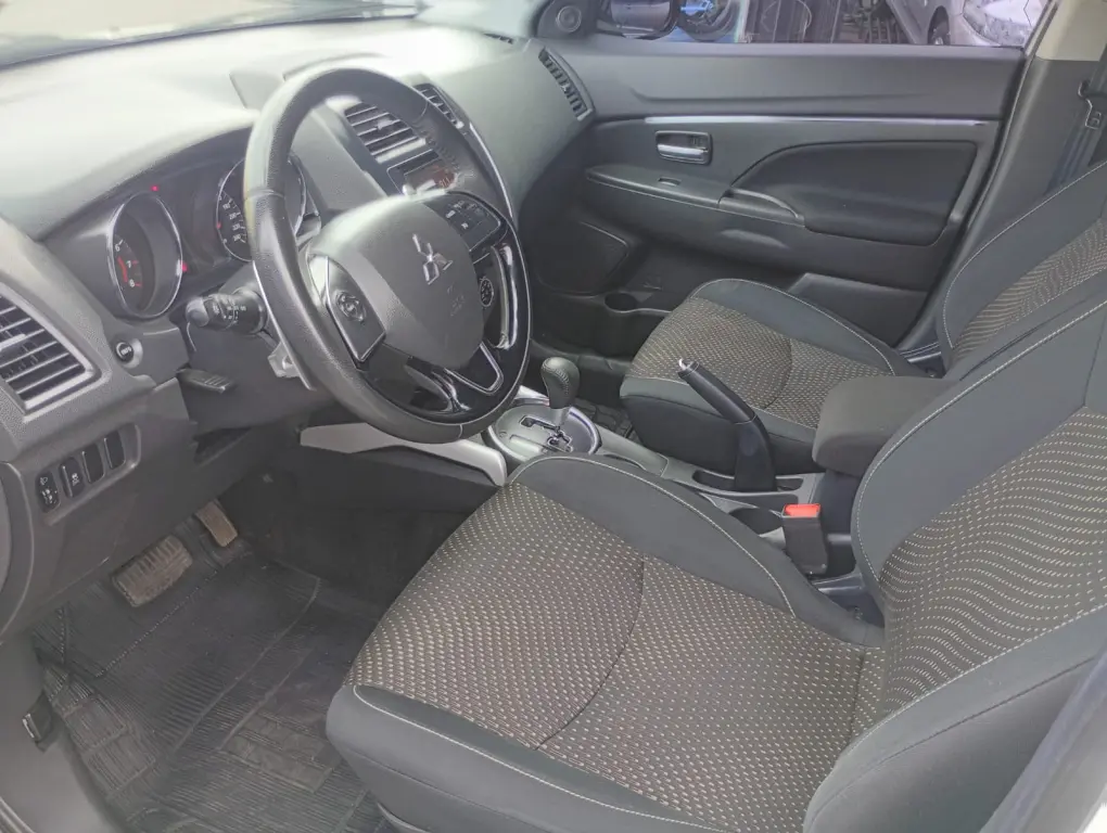 MITSUBISHI ASX - Foto
