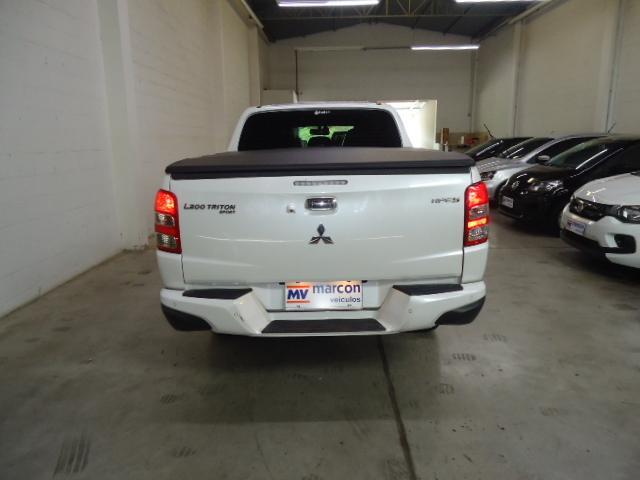 MITSUBISHI L 200 - Foto