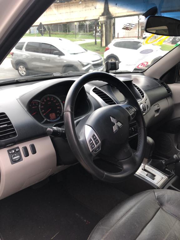 MITSUBISHI L 200 - Foto