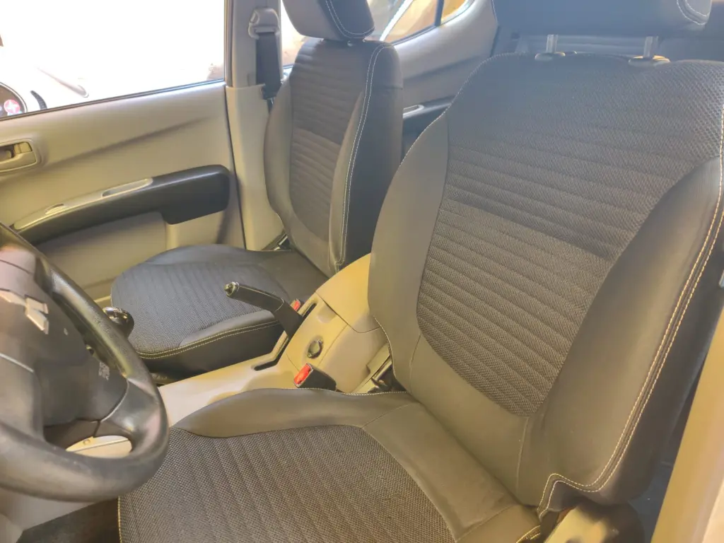 MITSUBISHI L 200 Triton - Foto