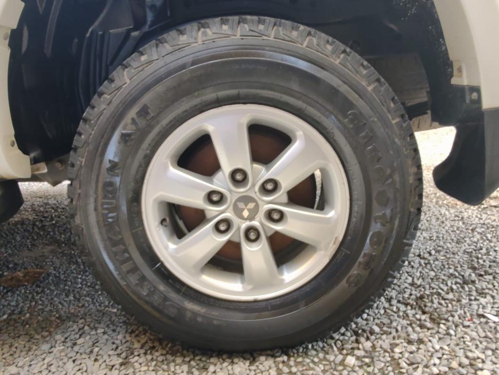 MITSUBISHI L 200 Triton - Foto