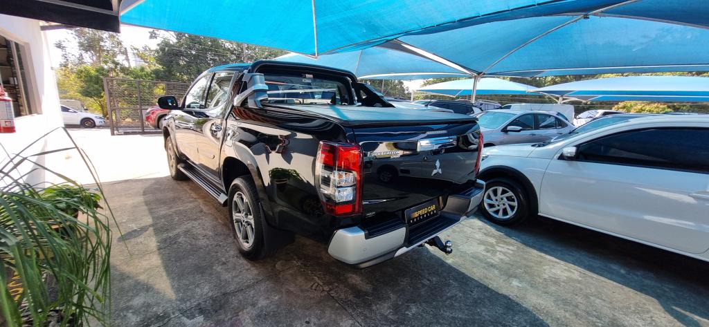 MITSUBISHI L 200 Triton - Foto