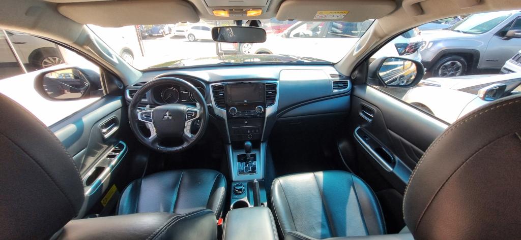 MITSUBISHI L 200 Triton - Foto