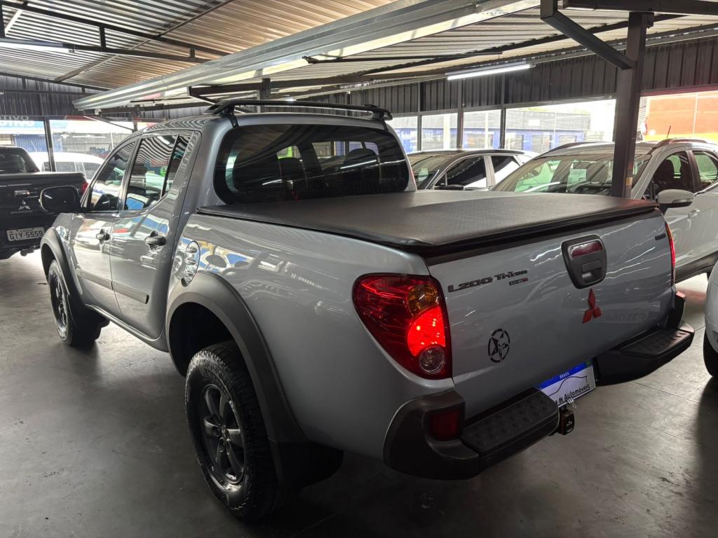 MITSUBISHI L 200 Triton - Foto