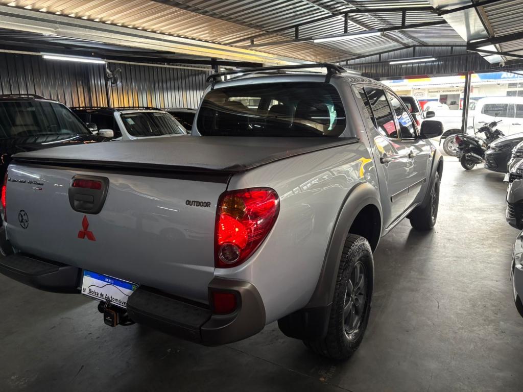 MITSUBISHI L 200 Triton - Foto