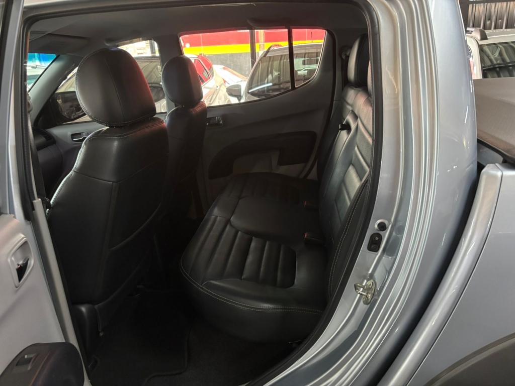 MITSUBISHI L 200 Triton - Foto