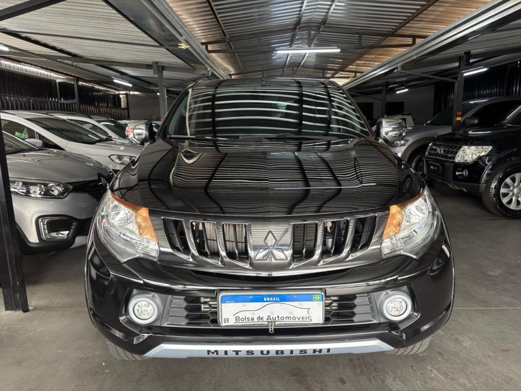 MITSUBISHI L 200 Triton - Foto