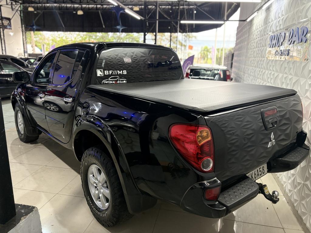 MITSUBISHI L 200 Triton - Foto