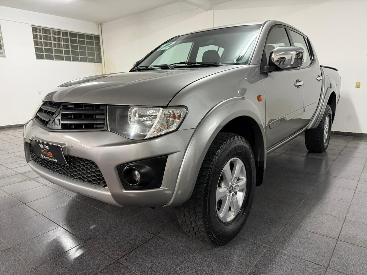 MITSUBISHI L 200 Triton - Foto
